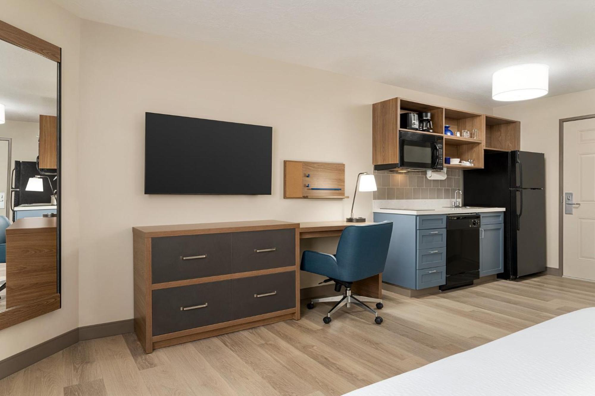 Candlewood Suites Boise - Towne Square By Ihg Zewnętrze zdjęcie